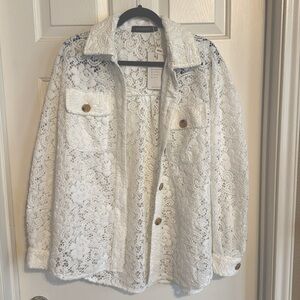 Merokeety NWT Small Lightweight Lace Long Sleeve Button Down Shacket Coverup